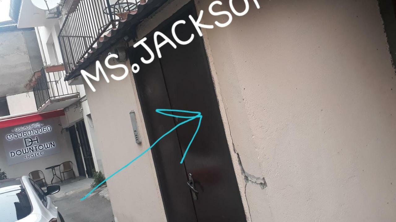 Auberge de jeunesse Ms. Jackson à Tbilissi Extérieur photo